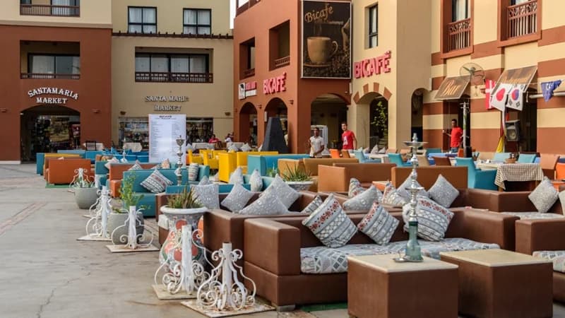 Cafés und Restaurants in Port Ghalib